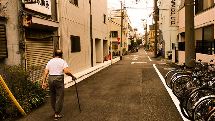 年金で生活できないというのは、すべての日本人が現実として受け入れるべき