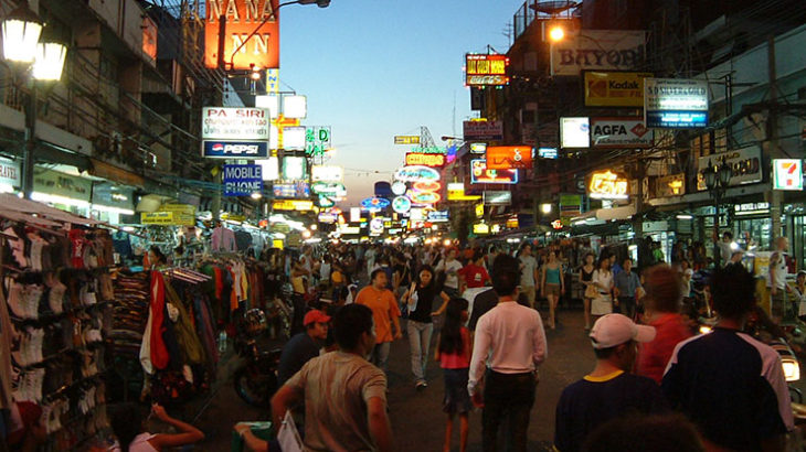 コロナ禍が収束した後のバンコクのカオサン通りは、再び姿を変えてしまうだろう