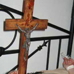 ◆十字架を口に突き刺されて殺されたシリアのキリスト教女性